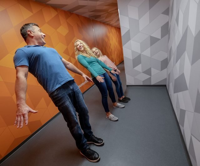 Cuarto antigravedad, Museo de las ilusiones de Sevilla