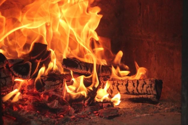Cocina al fuego