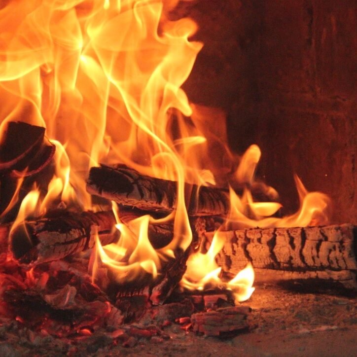 Cocina al fuego