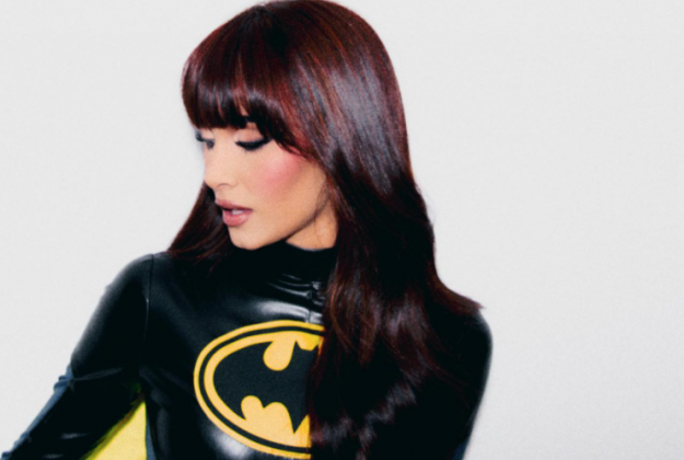 Aitana batgirl