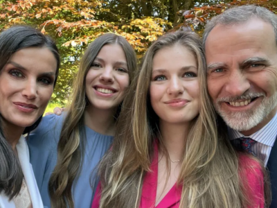 La princesa Leonor se gradúa: todo sobre su outfit y el de su familia La princesa Leonor se gradúa: todo sobre su outfit y el de su familia