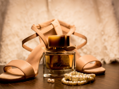 Los 8 perfumes perfectos de mujer para los días y noches de verano