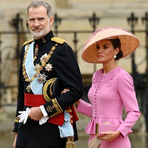 El guiño de la reina Letizia a la familia real británica: los pendientes que pertenecieron a la reina Victoria