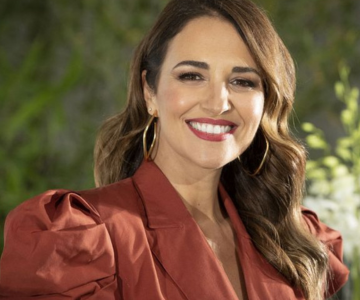 El espectacular vestido estampado que luce Paula Echevarría en Marbella