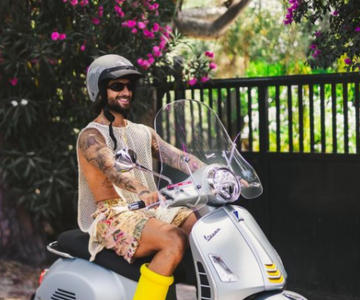 Maluma tiene las crocs que tu también vas a querer