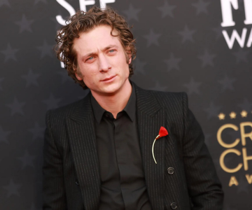 Jeremy Allen White
