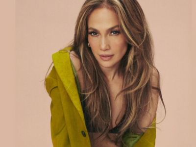 Jennifer Lopez y la manicura con diamantes que acaba de poner de moda